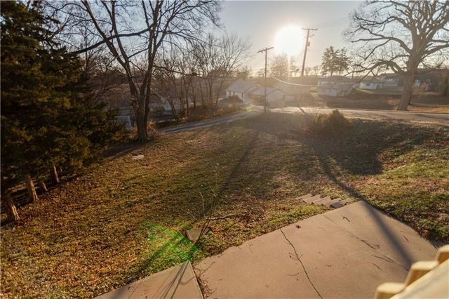 1520 S 7th Street, Atchison, KS 66002