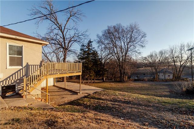 1520 S 7th Street, Atchison, KS 66002