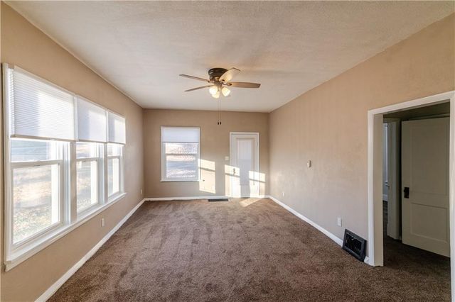 1520 S 7th Street, Atchison, KS 66002