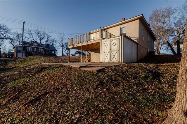 1520 S 7th Street, Atchison, KS 66002