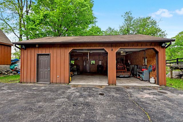 633 Oscawana Lake Road 633, Putnam Valley, NY 10579