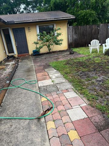 6131 SW 42nd Place 1-2, Davie, FL 33314