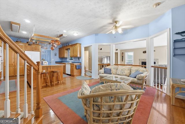 40 Carolyn Court, Social Circle, GA 30025
