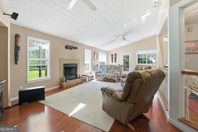 40 Carolyn Court, Social Circle, GA 30025