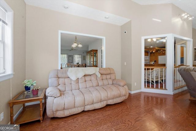 40 Carolyn Court, Social Circle, GA 30025