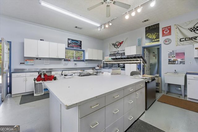 40 Carolyn Court, Social Circle, GA 30025
