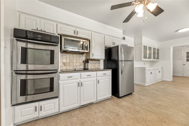 535 Degan Avenue, Lewisville, TX 75057