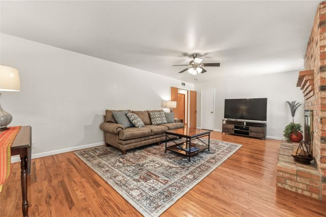 535 Degan Avenue, Lewisville, TX 75057