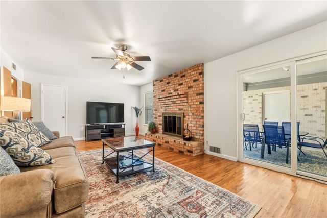 535 Degan Avenue, Lewisville, TX 75057