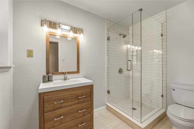 535 Degan Avenue, Lewisville, TX 75057