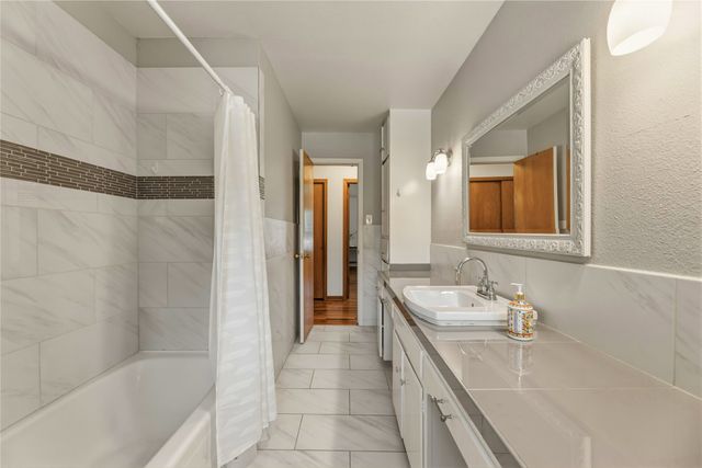 535 Degan Avenue, Lewisville, TX 75057