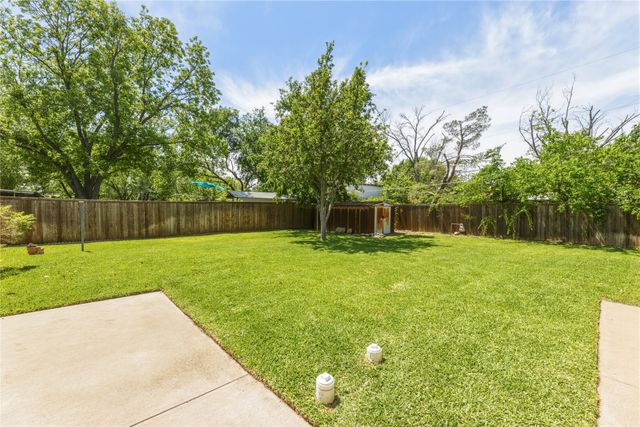 535 Degan Avenue, Lewisville, TX 75057