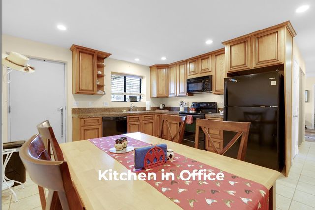 19963 Hale Avenue, Morgan Hill, CA 95037