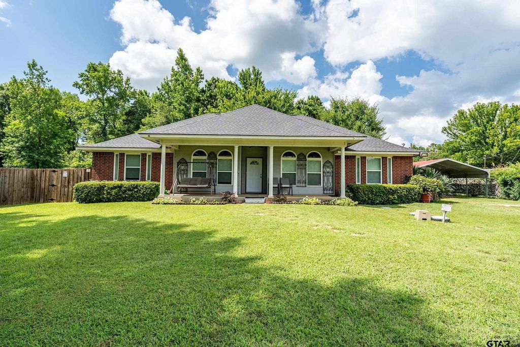 661 Balmorea Drive, Bullard, TX 75757