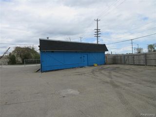 21665 Groesbeck Highway, Warren, MI 48089
