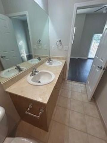 2337 Vintage Drive, Lighthouse Point, FL 33064