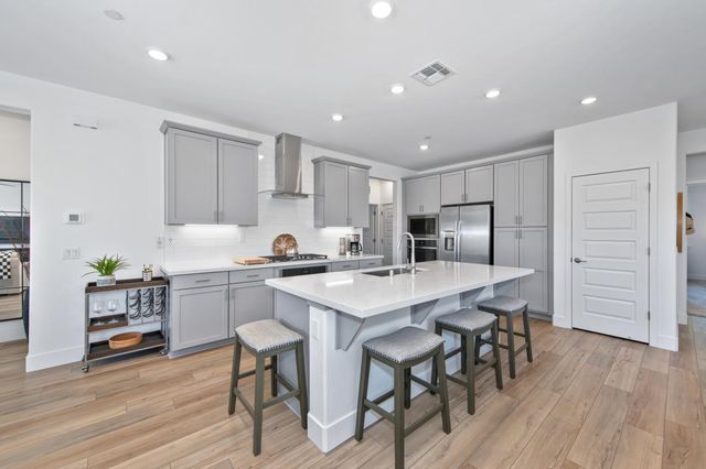 8952 Cerro Vista Dr, El Dorado Hills, CA 95762
