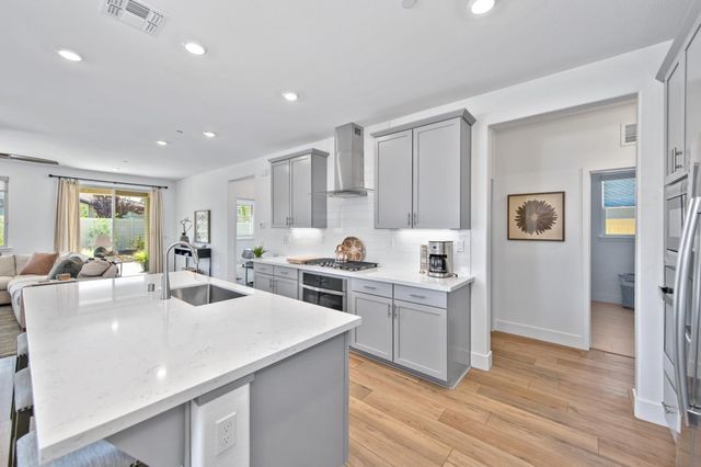 8952 Cerro Vista Dr, El Dorado Hills, CA 95762