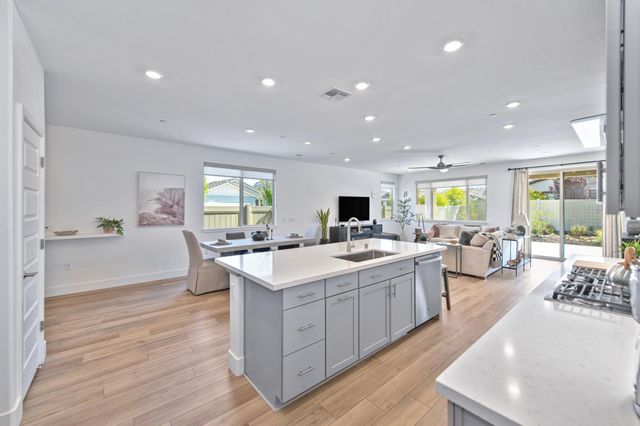 8952 Cerro Vista Dr, El Dorado Hills, CA 95762