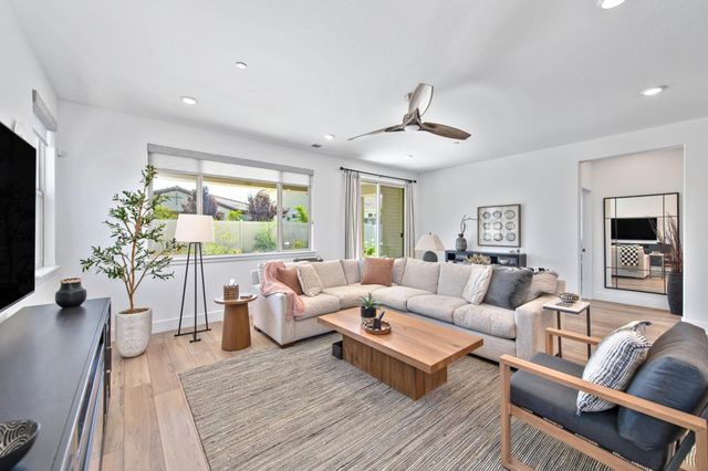 8952 Cerro Vista Dr, El Dorado Hills, CA 95762