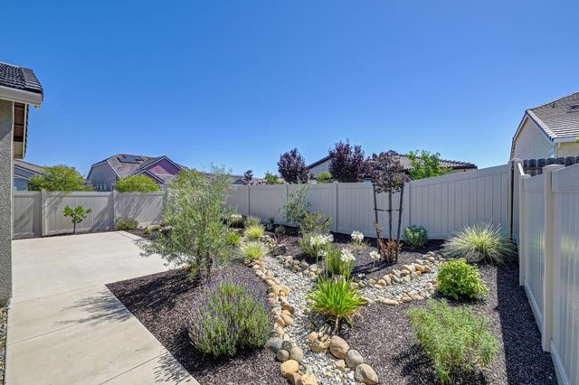 8952 Cerro Vista Dr, El Dorado Hills, CA 95762