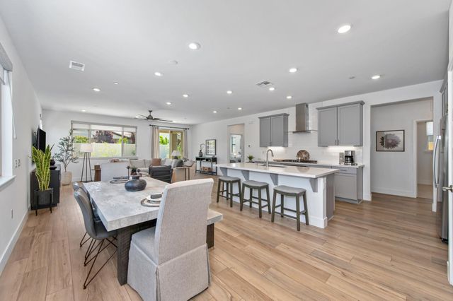 8952 Cerro Vista Dr, El Dorado Hills, CA 95762