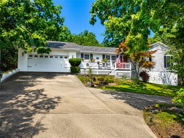 10 Narrows Drive, Holiday Island, AR 72631