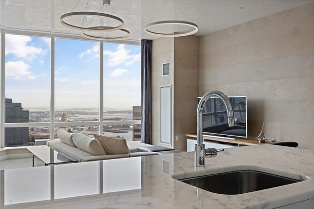 1 Franklin St 5204, Boston, MA 02110