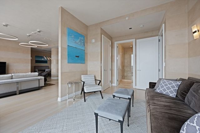 1 Franklin St 5204, Boston, MA 02110