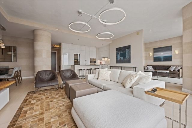 1 Franklin St 5204, Boston, MA 02110