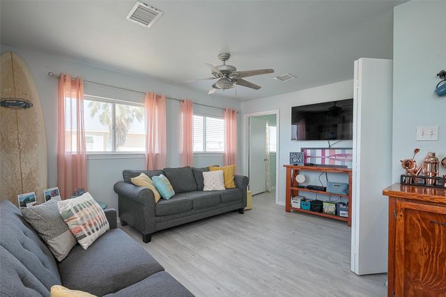 510 Oyster Street, Surfside Beach, TX 77541