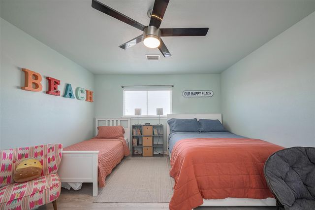 510 Oyster Street, Surfside Beach, TX 77541