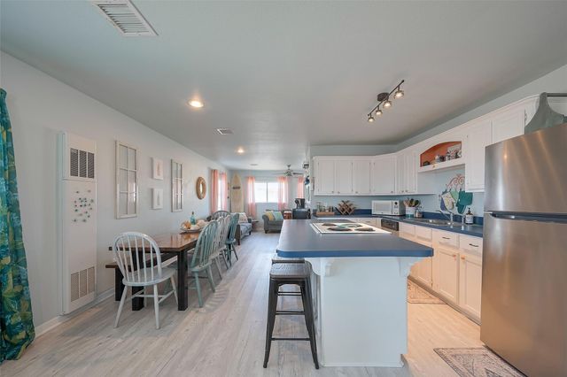 510 Oyster Street, Surfside Beach, TX 77541