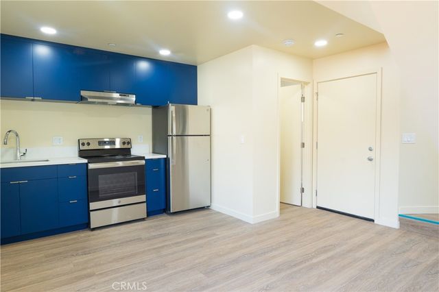 1877 Irving Avenue, San Diego, CA 92113