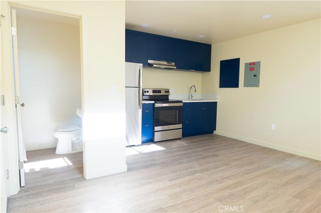 1877 Irving Avenue, San Diego, CA 92113