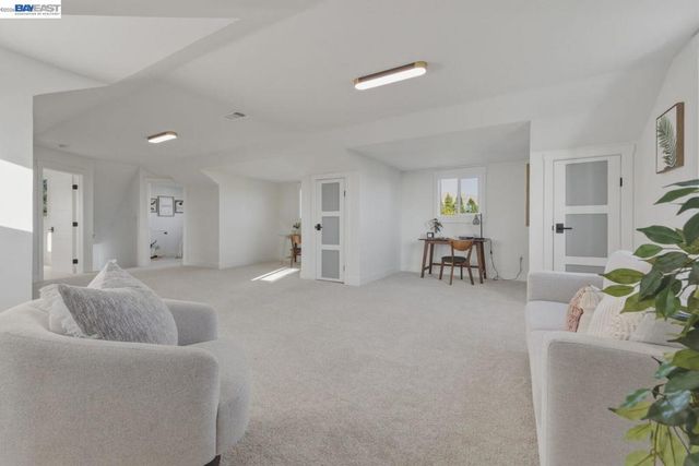 44775 Parkmeadow Dr, Fremont, CA 94539