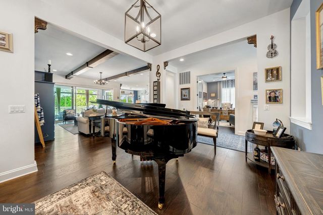 124 YELLOW BIRCH, Lake Frederick, VA 22630