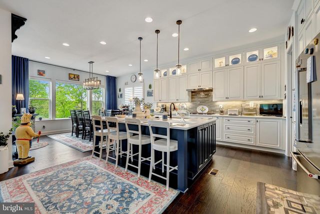 124 YELLOW BIRCH, Lake Frederick, VA 22630
