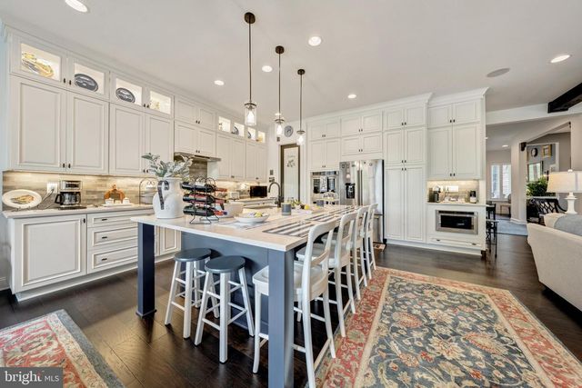 124 YELLOW BIRCH, Lake Frederick, VA 22630