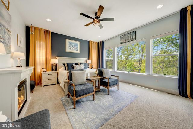 124 YELLOW BIRCH, Lake Frederick, VA 22630