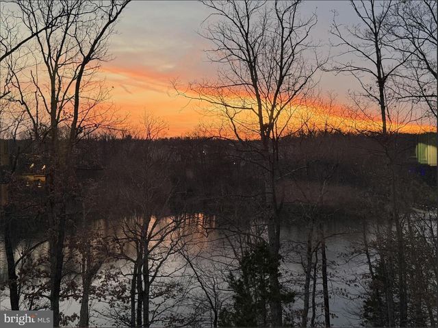 124 YELLOW BIRCH, Lake Frederick, VA 22630