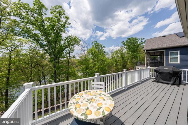 124 YELLOW BIRCH, Lake Frederick, VA 22630