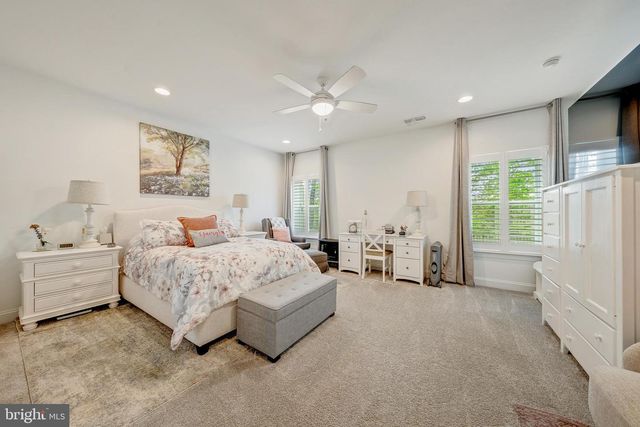 124 YELLOW BIRCH, Lake Frederick, VA 22630