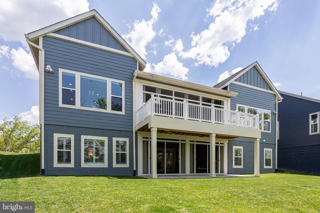 124 YELLOW BIRCH, Lake Frederick, VA 22630