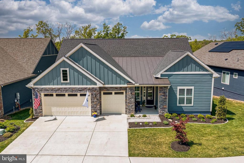 124 YELLOW BIRCH, Lake Frederick, VA 22630