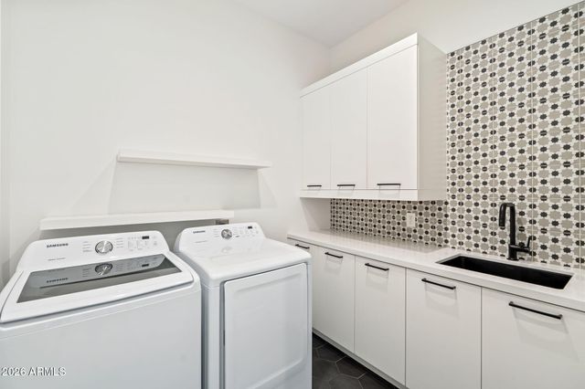 5529 N 2ND Place, Phoenix, AZ 85012
