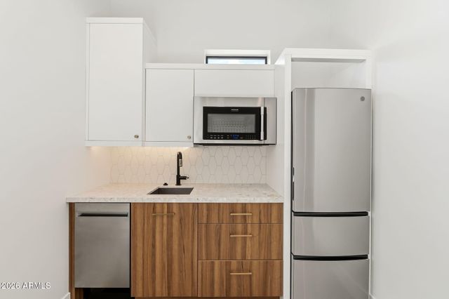 5529 N 2ND Place, Phoenix, AZ 85012
