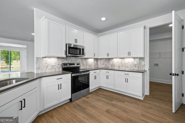 62 Thomaston Street 13, Newnan, GA 30263
