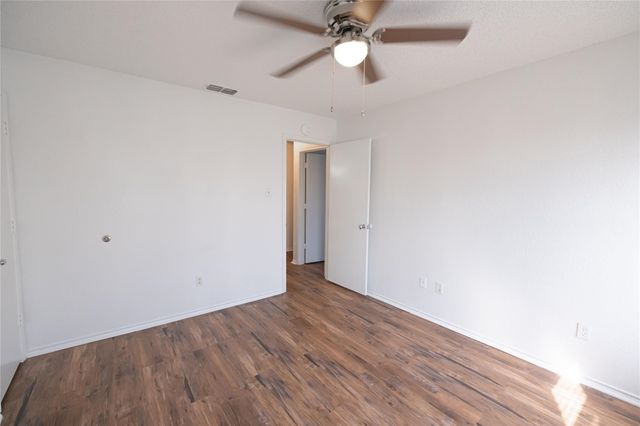 1912 Dorothy Lane 1914, Fort Worth, TX 76107