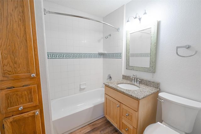 1912 Dorothy Lane 1914, Fort Worth, TX 76107